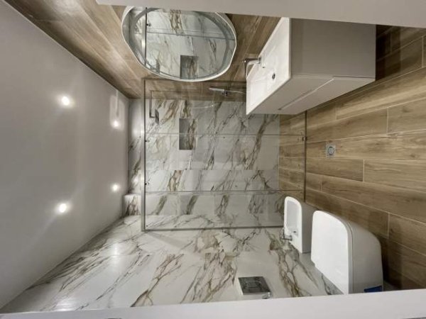 Tirane, jepet me qera apartament 2+1+A+BLK Kati 2, 115 m² 1.100 Euro (Liqeni i Thate)