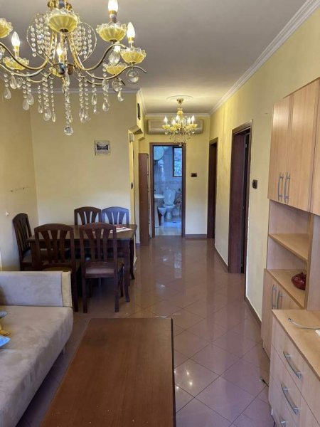 Tirane, shes apartament 1+1+BLK Kati 2, 100 m² 140.000 Euro (ura e tabakeve)