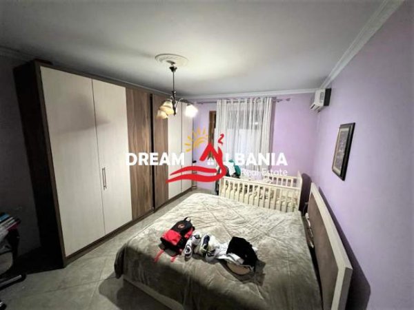 Tirane, shitet apartament 4+1+A+BLK Kati 2, 117 m² 135.000 Euro (Laprake prane Spitalit Amerikan)