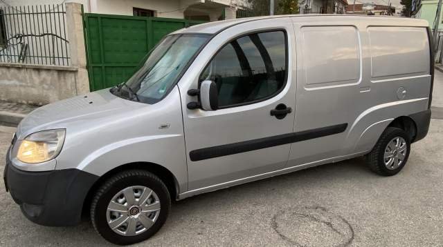 Tirane, shes minivan Fiat Doblo Viti 2009, 4.100€uro