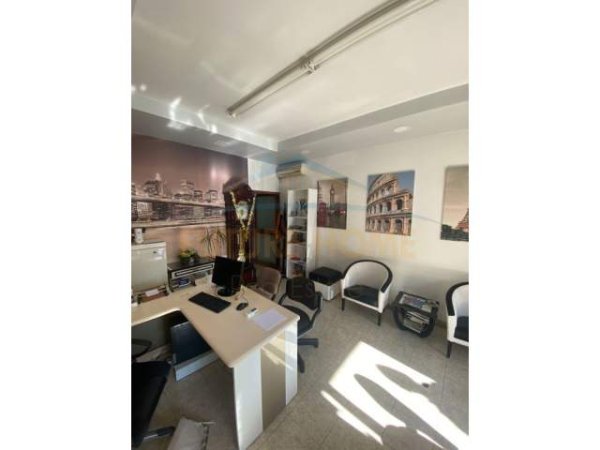 Tirane, jepet me qera ambjent biznesi Kati 0, 40 m² 390 Euro (Mine Peza)
