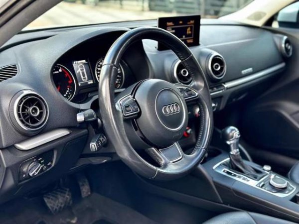 Tirane, shitet makine Audi A3 Sline quattro Viti 2015, 15.500 Euro