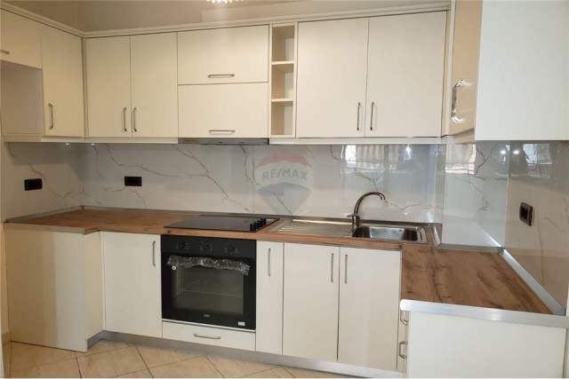 Tirane, jepet me qera apartament 2+1+BLK Kati 5, 101 m² 520 Euro (Him Kolli)