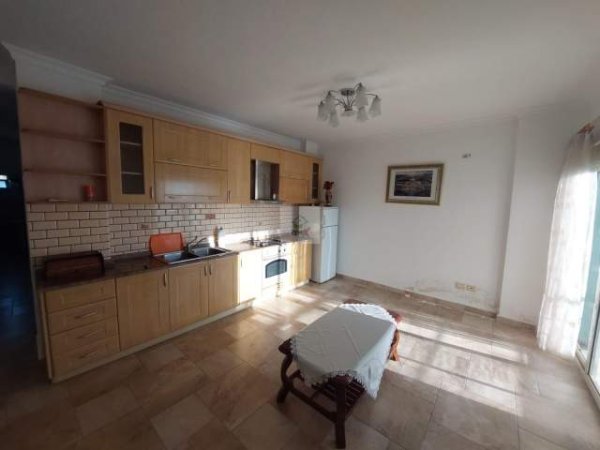 Shkembi Kavajes, shitet apartament duplex 3+1+A+BLK Kati 4, 250 m² 120.000 Euro