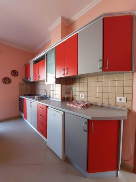 Shkembi Kavajes, shitet Penthouse 3+1+A+BLK Kati 6, 295 m² 250.000 Euro