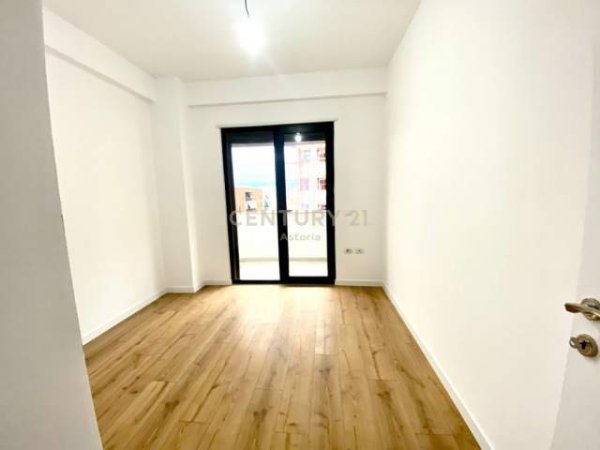 Shqiperi, jepet me qera apartament Kati 7, 113 m² 400 Euro (ASTIR)