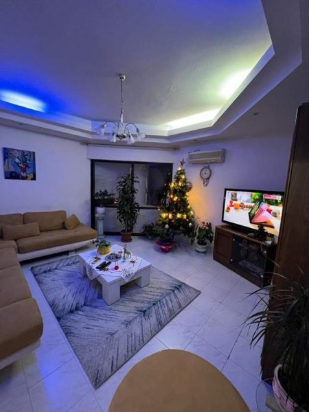 Tirane, jepet me qera apartament 2+1+BLK Kati 7, 112 m² 470 Euro (Brryli)