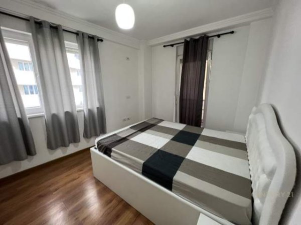 Tirane, jepet me qera apartament 2+1+A+BLK Kati 2, 90 m² 550 Euro (Kompleksi Kontakt)