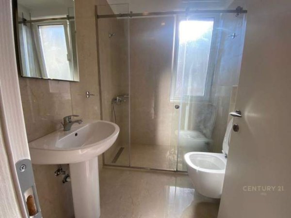 Tirane,  apartament 2+1+BLK Kati 4, 97 m² 800 Euro (liqeni i thate)