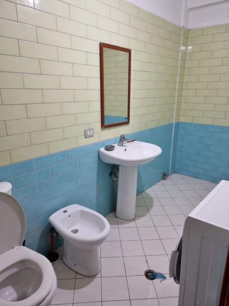 Tirane, jepet me qera apartament 3+1+BLK Kati 6, 128 m² 38.000 Leke (Astrit Losha)