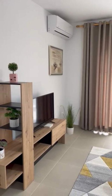 Tirane, jepet me qera apartament 2+1+BLK Kati 4, 100 m² 550 Euro (Kompleksi Zirkon)