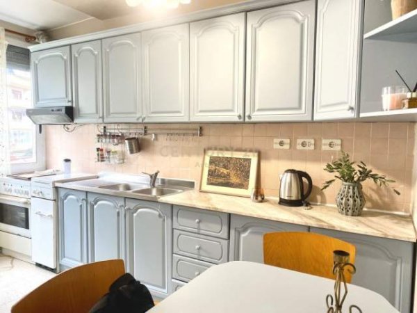 Tirane, jepet me qera apartament 1+1 Kati 1, 60 m² 450 Euro (9 Katshet, Qender)
