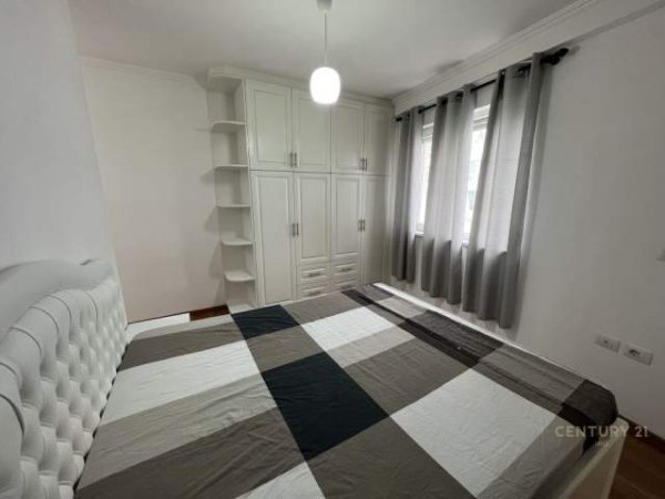 Tirane, jepet me qera apartament 2+1+A+BLK Kati 2, 90 m² 550 Euro (Kompleksi Kontakt)
