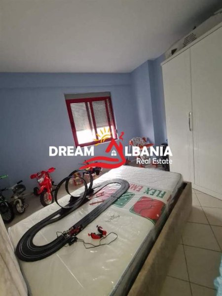 Tirane, shitet apartament 2+1+BLK Kati 3, 1.265 m² 107.500 Euro (Tek Casa Italia)