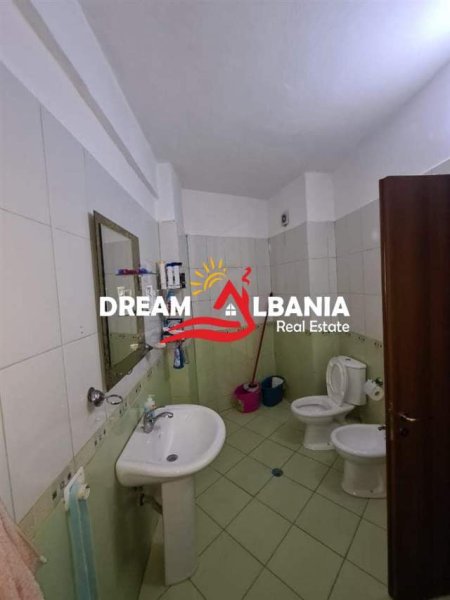 Tirane, shitet apartament 2+1+BLK Kati 3, 1.265 m² 107.500 Euro (Tek Casa Italia)
