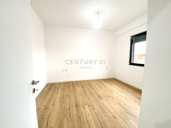 Tirane, jepet me qera apartament 3+1+A+BLK Kati 7, 97 m² 400 Euro (Tek Oasis, Astir)