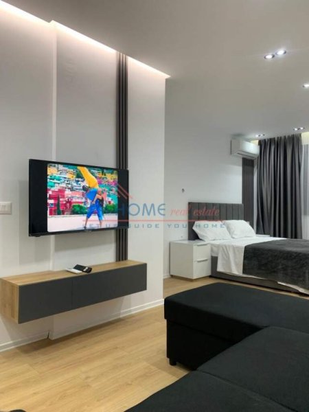 Tirane, jepet me qera garsonier 1+1 Kati 3, 35 m² 700 Euro (qender)