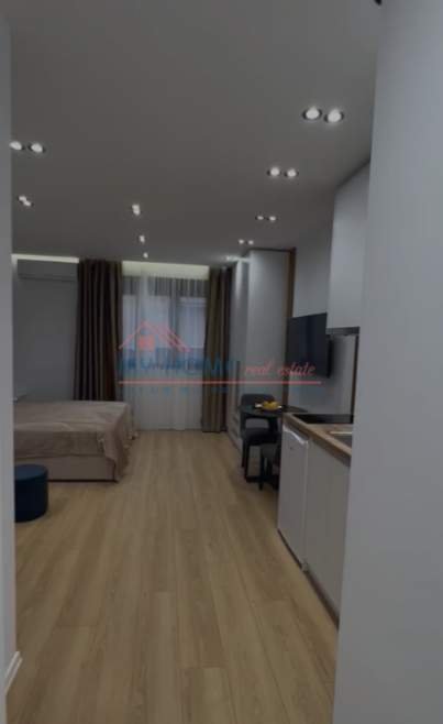 Tirane, jepet me qera garsonier 1+1 Kati 3, 35 m² 700 Euro (qender)
