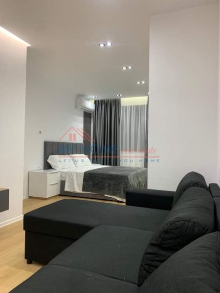 Tirane, jepet me qera garsonier 1+1 Kati 3, 35 m² 700 Euro (qender)