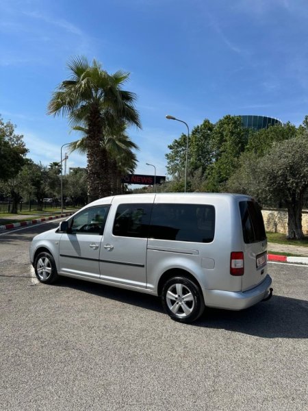 Tirane, shes makine VW CADDY MAX 1.9 Nafte, gri metalizato manuale Klima 225.000 km