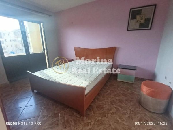 Tirane, jepet me qera shtepi 3+1 Kati 3, 100 m² 500 € (Xhamlliku)
