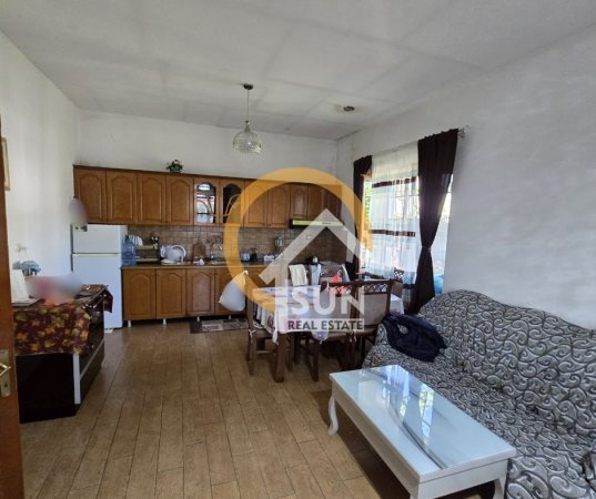 Shkoder, shitet 2+1 Kati 0, 1.070 m² (GRUDE E RE)