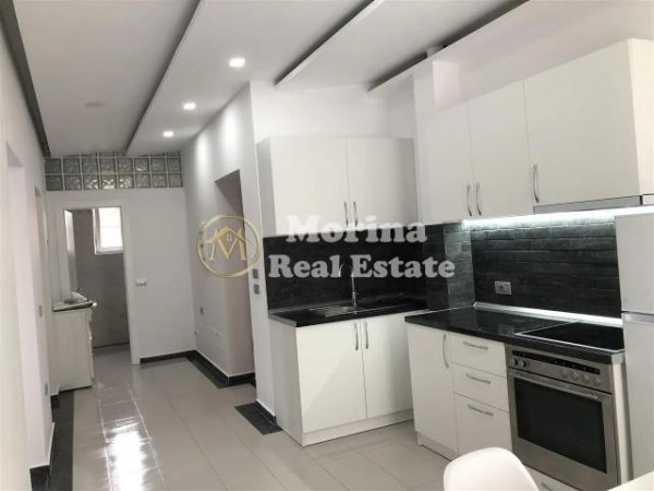 Tirane, jepet me qera apartament 2+1 Kati 1, 85 m² 500 € (Brryli)