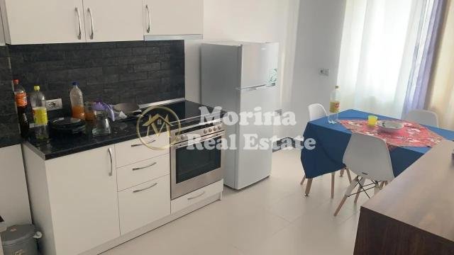 Tirane, jepet me qera apartament 2+1 Kati 1, 85 m² 500 € (Brryli)