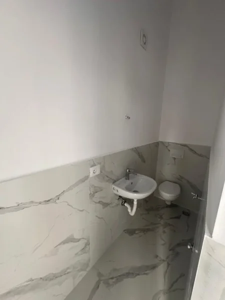 Tirane, jepet me qera dyqan Kati 0, 30 m² 650 € (Sulejman Pasha)
