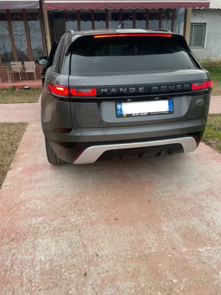 Fier, shitet SUV | Xhip Range Rover Velar Nafte, e argjendtë automatik Klima 140.000 km 36.000 €