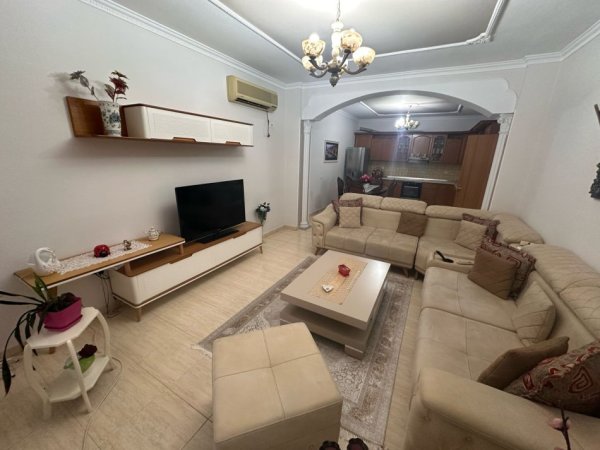 Tirane, jepet me qera apartament 2+1+Aneks+Ballkon Kati 2, 115 m² 800 € (Haxhi Hysen Dalliu)