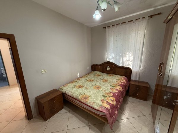 Tirane, jap me qera apartament 2+1+Ballkon Kati 1, 100 m² 350 € (Fabrika e Miellir)