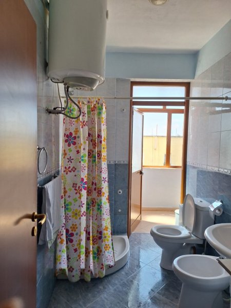 Tirane, jepet me qera apartament 1+1+Aneks+Ballkon Kati 9, 66 m² 350 € (Kahreman Ylli)