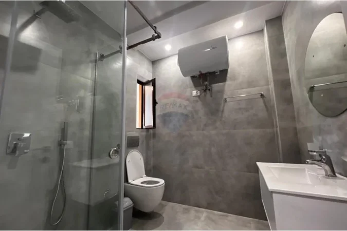 Tirane, jepet me qera apartament 1+1 Kati 2, 70 m² 400 € (Qytet Studenti)