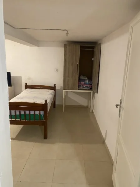Tirane, jepet me qera shtepi 1+1 Kati 1, 50 m² 230 € (Gramoz Pashku)