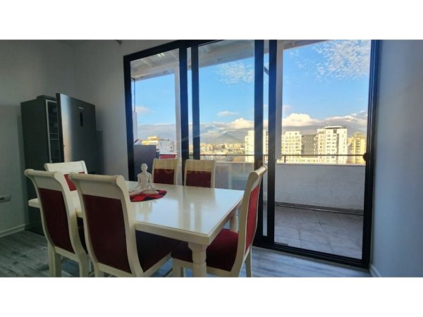 Tirane, jepet me qera apartament 2+1 Kati 9, 80 m² 900 € (Kompleksi Delijorgji)