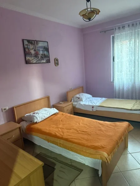 Tirane, jepet me qera apartament 2+1+Aneks+Ballkon Kati 4, 100 m² 450 € (Teodor Keko)