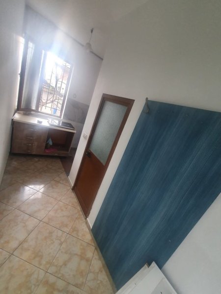 Tirane, jepet me qera shtepi 1+1 Kati 1, 65 m² 350 € (Selite , Universiteti Marlin Barleti)