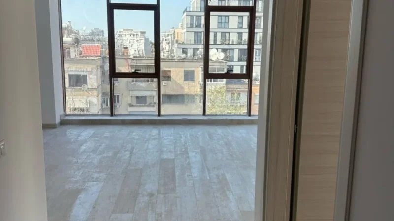 💥JEPET ME QIRA per  ZYRA GJITHE Kati 5 I NJE PALLATI TE RI  RRUGA E KAVAJES  2.400 €💥