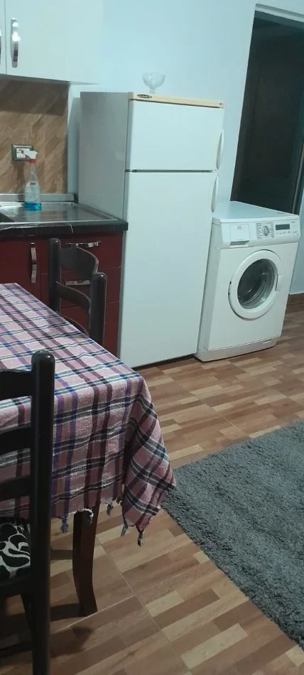 Tirane, jepet me qera garsonier Kati 1, 20 m² 200 € (Jordan Misja)