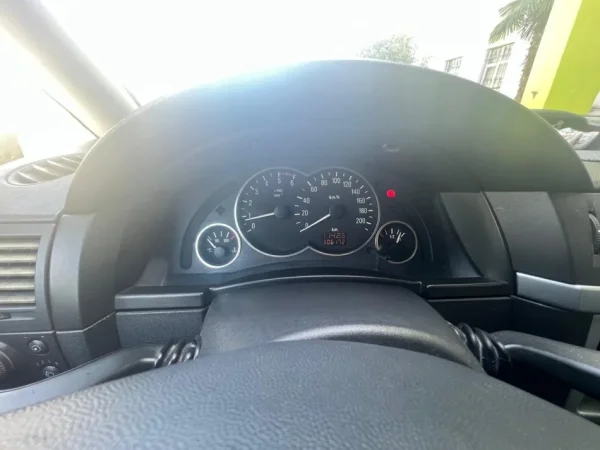 Shkoder, shes makine Opel Meriva Nafte, gri metalizato manuale Kondicioner 300.000 km 1.700 €