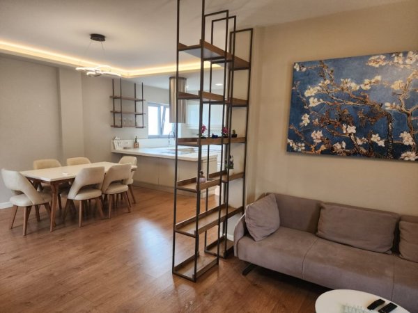 Tirane, jepet me qera 2 Katshe Kati 2, 300 m² 1.500 € (Blloku i vilave Selite)