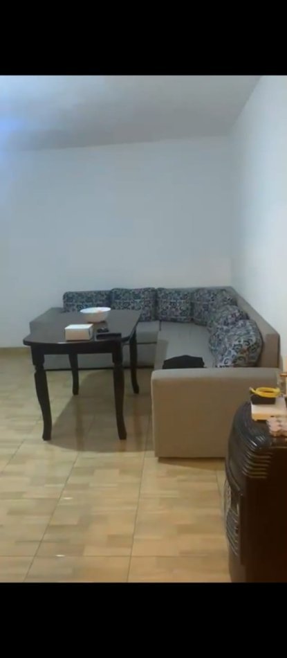 Tirane, jepet me qera apartament 1+1+Ballkon Kati 2, 65 m² 370 € (Rruga Dibrës)