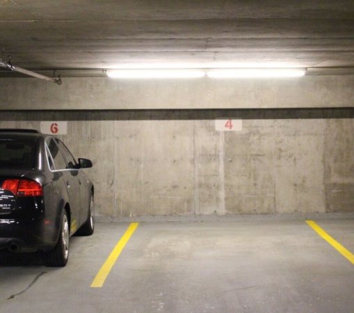 Shkembi Kavajes, shes 2  vende parkimi Kati 0, 20 m² Shkembi kavajes plazh 15000€   copa