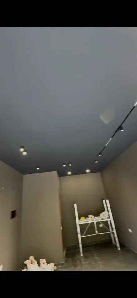 Tirane, shes dyqan Kati 0, 30 m² 132.000 € (Skender luarasi)