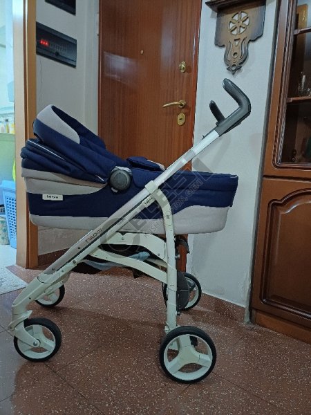 Tirane, shes Shitet karroce Inglesina 3 ne 1 _ 120 €