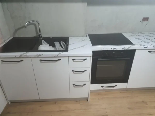 Tirane, jepet me qera apartament 1+1+Aneks Kati 2, 65 m² 750 € (Sheshi Wilson , Gjimnazi Petro Nini Luarasi)