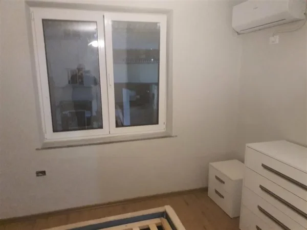 Tirane, jepet me qera apartament 1+1+Aneks Kati 2, 65 m² 750 € (Sheshi Wilson , Gjimnazi Petro Nini Luarasi)