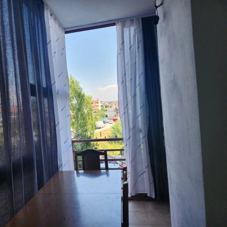 Durres, jepet me qera apartament 1+1 Kati 2, 68 m² 250 € (Lagjia 13 Plazh Durres perballe Hotel Adriatik)