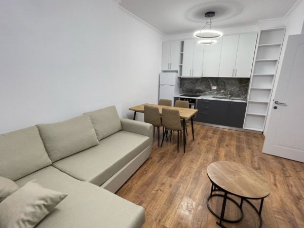 Tirane, jepet me qera apartament 1+1 Kati 3, (Rruga Jordan Misja)